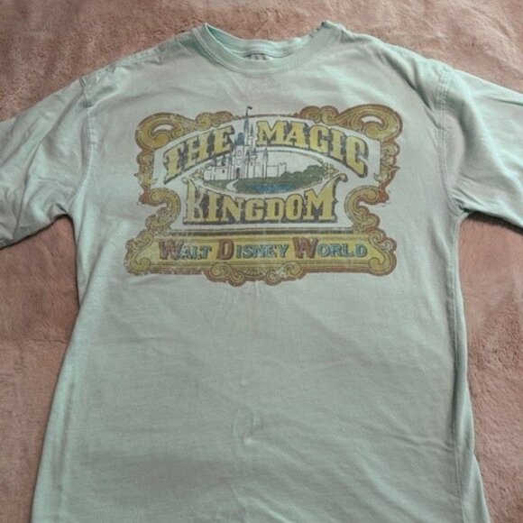 Vintage style Magic Kingdom tee - Picture 1 of 4